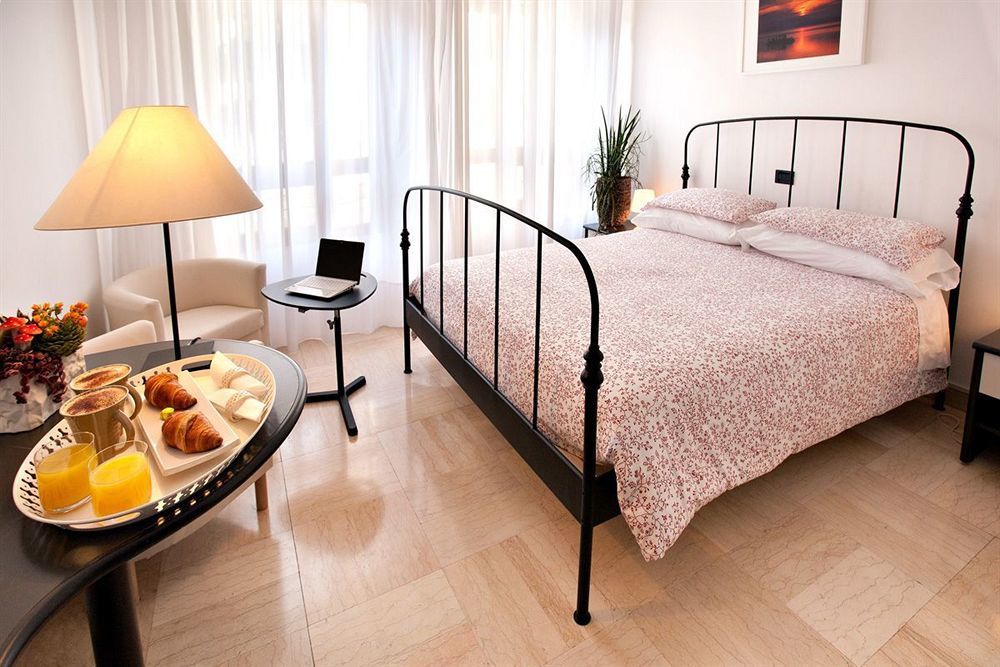 Hotel Provenza Ventimiglia Kültér fotó